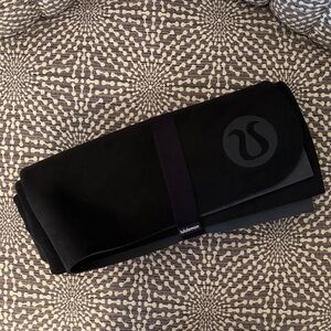 Lululemon Carry Onwards Travel Yoga Mat (online exclusive item) Like New Black